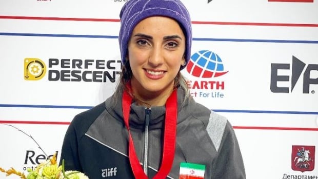 Iranian sport climber Elnaz Rekabi sent home, fate uncertain after competing without hijab |  Radio-Canada News
