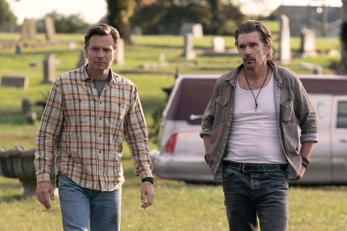 'Raymond & Ray': Ethan Hawke and Ewan McGregor explore the scars of a 'horrendous father'