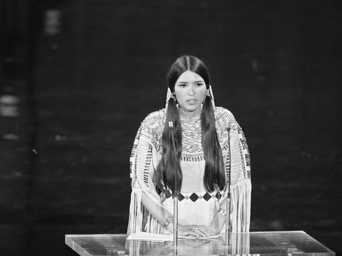 Sisters of Sacheen Littlefeather, an Apache activist who turned down an Oscar on behalf of Marlon Brando, say she wasn't really Native American: report