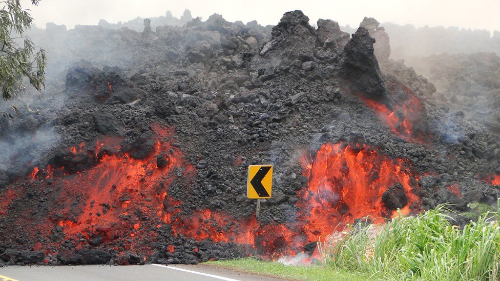 Towards the next generation of lava flow prediction: development of a rapid, physics-based lava propagation model