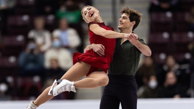 Canada's Gilles and Poirier win ice dance gold at Skate Canada International |  Radio-Canada Sports