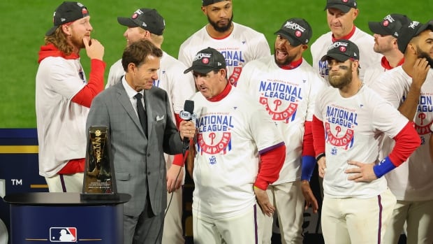 Philadelphia Phillies reach the World Series - and a Canadian manages them |  Radio-Canada Sports