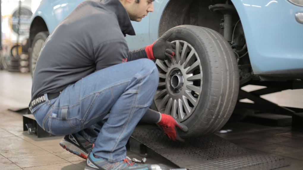 Should I retighten my wheels when changing my tyres?  What industry professionals recommend