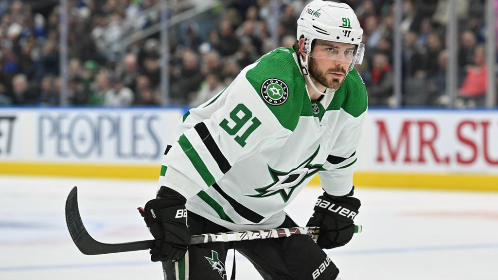 Zizing 'Em Up: Healthy Seguin shines for the stars after thinking about retirement