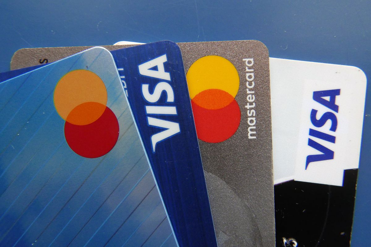 Business groups call on government to act on credit card swiping fees