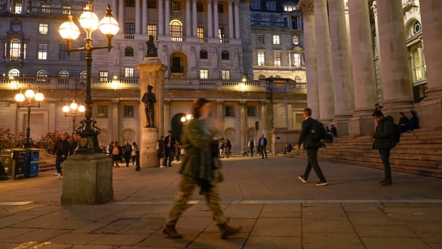 Bank of England announces biggest rate hike in 30 years |  Radio-Canada News
