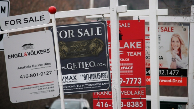 What Mortgage Brokers See With Renewals Amid Rate Hikes - BNN Bloomberg